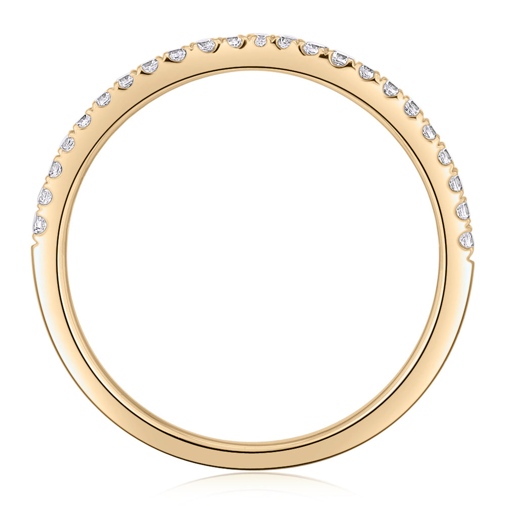 Round Brilliant curved wedding or eternity band in 14 carat yellow gold